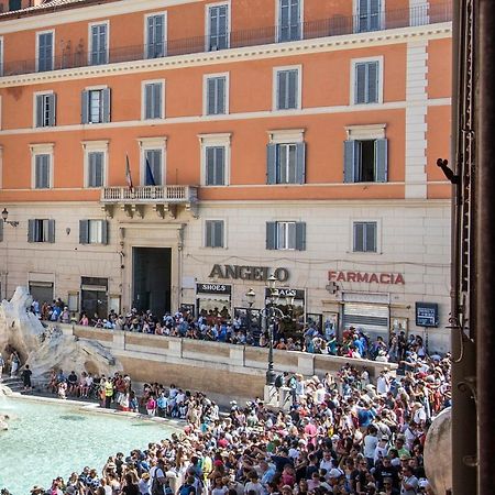 شقة La Finestra Su Fontana Di Trevi - Charming View روما المظهر الخارجي الصورة